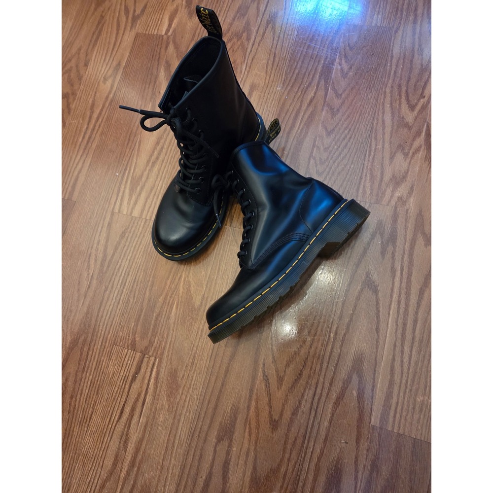 Dr Martens 1460 Black Leather Combat Lace Up Boots Womens US‎ Size 7 EU 38